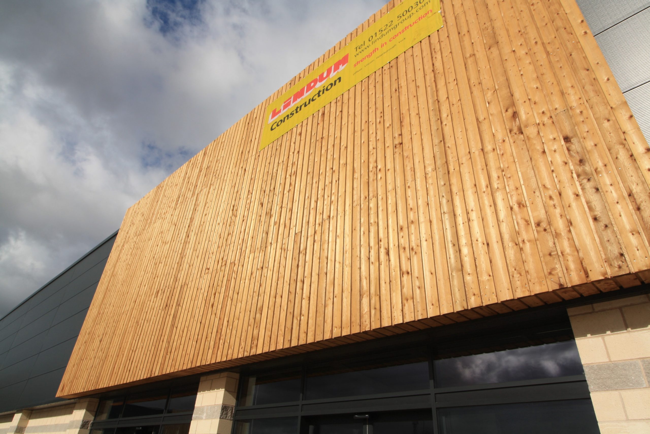 Retailers snap up new Lindum commercial units