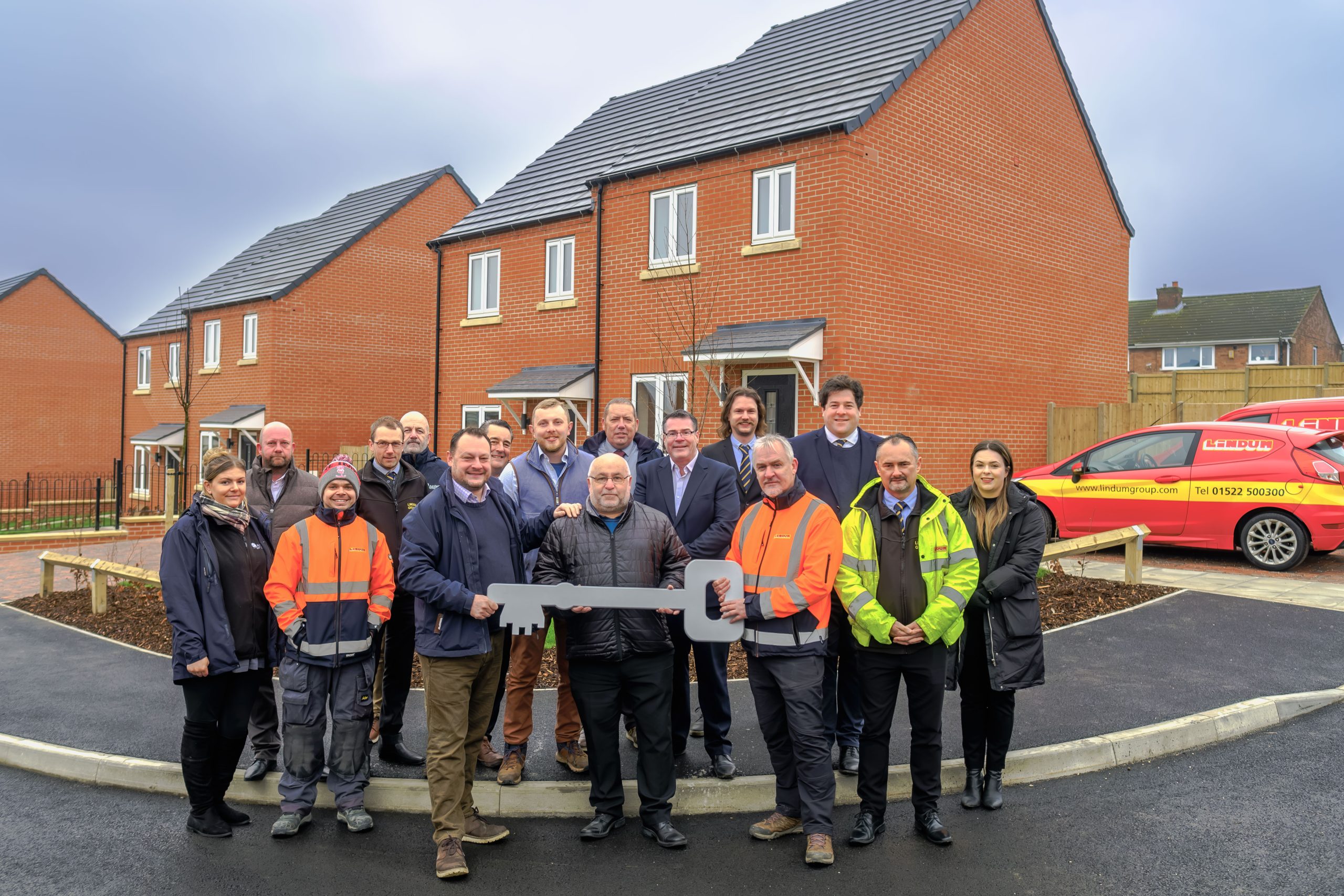 Lindum Group hands over keys to latest housing development to Ashfield District Council