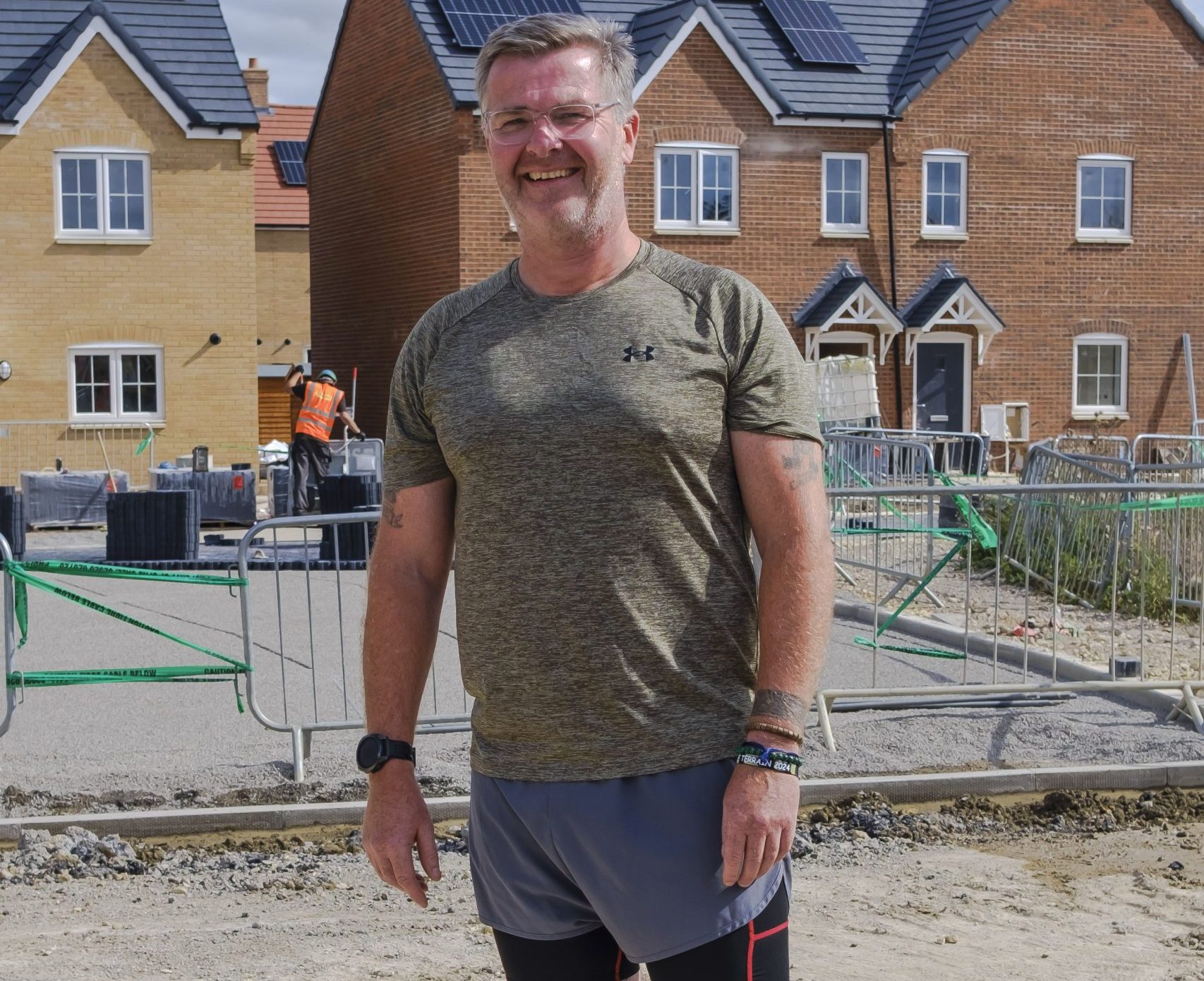 Bottisham site manager Justin Moore faces gruelling triathlon for new village defibrillator